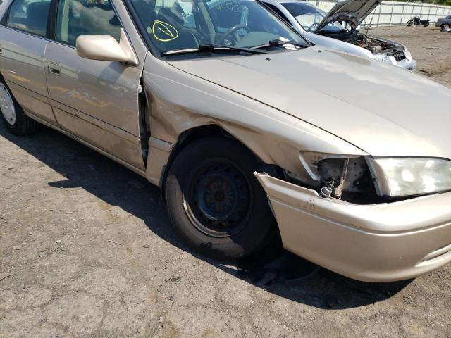 Photo 9 from auction – 2000 TOYOTA CAMRY CE with VIN 4T1BG22K3YU743380