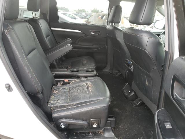 Photo 6 from auction – 2019 TOYOTA HIGHLANDER with VIN 5TDJZRFH3KS596328