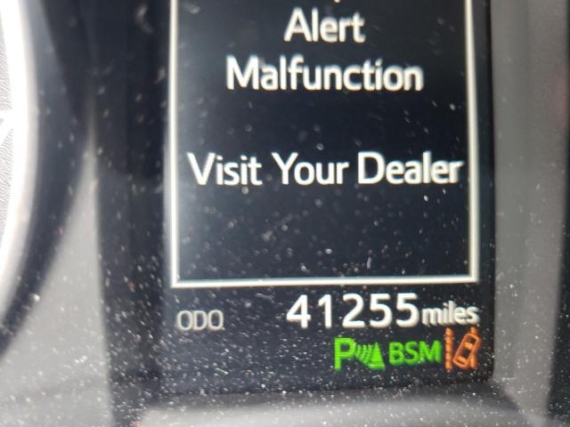 Photo 8 from auction – 2017 TOYOTA RAV4 XLE with VIN 2T3WFREV1HW365036