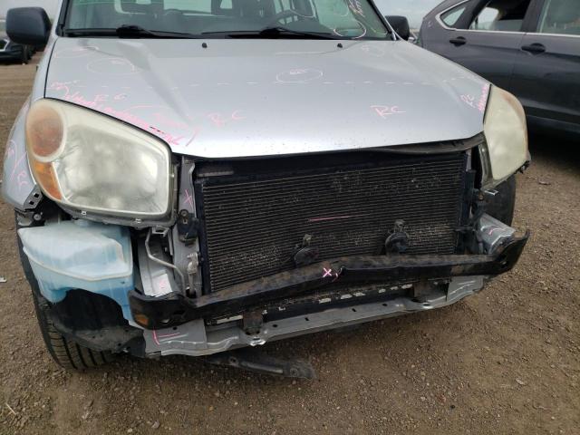 Photo 9 from auction – 2005 TOYOTA RAV4 with VIN JTEGD20V450064944
