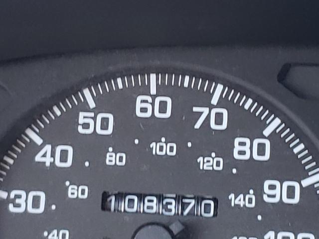 Photo 8 from auction – 1997 NISSAN PATHFINDER with VIN JN8AR05S8VW144019