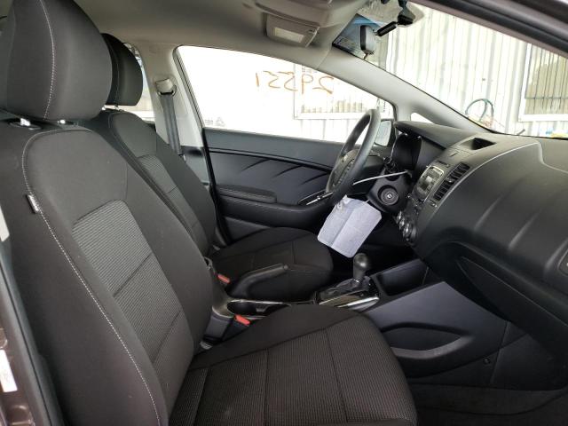 Photo 5 from auction – 2018 KIA FORTE LX with VIN 3KPFK4A70JE164929