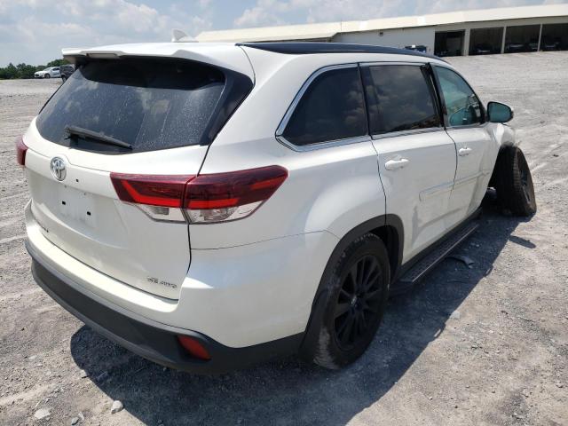 Photo 4 from auction – 2019 TOYOTA HIGHLANDER with VIN 5TDJZRFH6KS577255