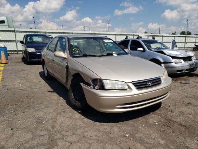 TOYOTA CAMRY CE 2000 with VIN 4T1BG22K3YU743380 - Photo from auction