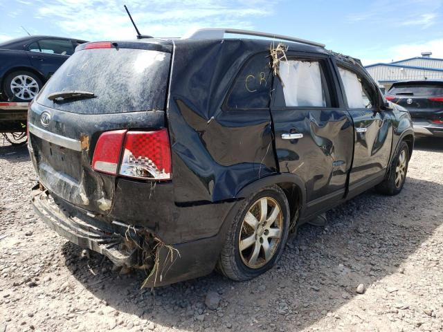Photo 4 from auction – 2013 KIA SORENTO LX with VIN 5XYKTDA24DG389944