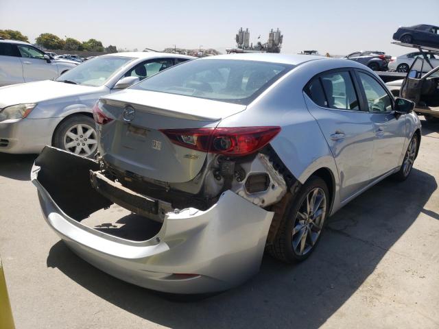Photo 4 from auction – 2018 MAZDA 3 TOURING with VIN 3MZBN1V35JM200421