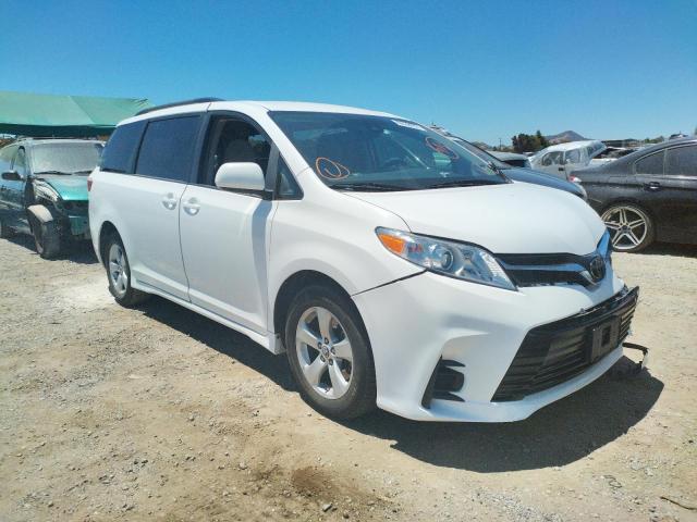 TOYOTA SIENNA LE 2018 with VIN 5TDKZ3DC9JS940445 - Photo from auction