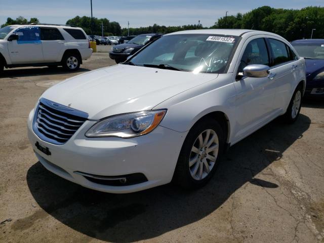 Photo 2 from auction – 2013 CHRYSLER 200 LIMITE with VIN 1C3CCBCG7DN549698