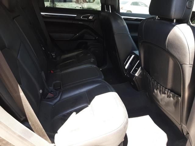 Photo 6 from auction – 2017 PORSCHE CAYENNE SE with VIN WP1AE2A22HLA70111