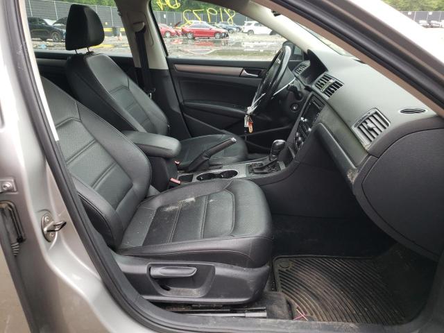 Photo 5 from auction – 2014 VOLKSWAGEN PASSAT SE with VIN 1VWBP7A36EC017720