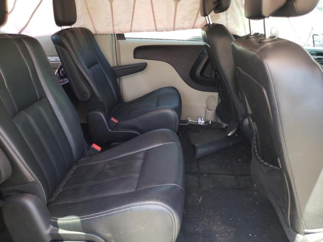 Photo 6 from auction – 2016 CHRYSLER TOWN & COU with VIN 2C4RC1BG2GR104522