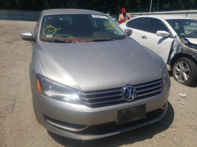 Photo 9 from auction – 2014 VOLKSWAGEN PASSAT S with VIN 1VWAT7A36EC078413