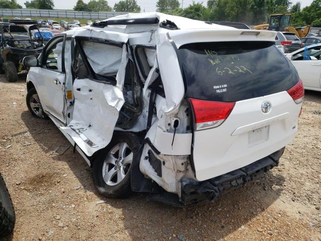 Photo 3 from auction – 2013 TOYOTA SIENNA LE with VIN 5TDKK3DC5DS401393