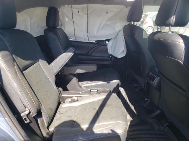 Photo 6 from auction – 2019 TOYOTA HIGHLANDER with VIN 5TDJZRFH5KS745368