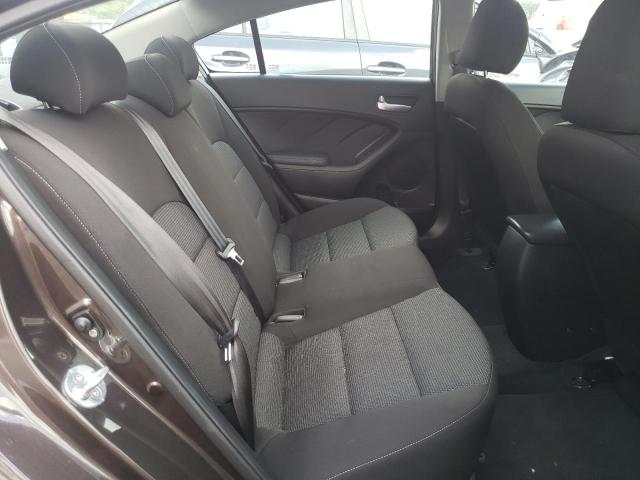 Photo 6 from auction – 2017 KIA FORTE LX with VIN 3KPFK4A77HE081444