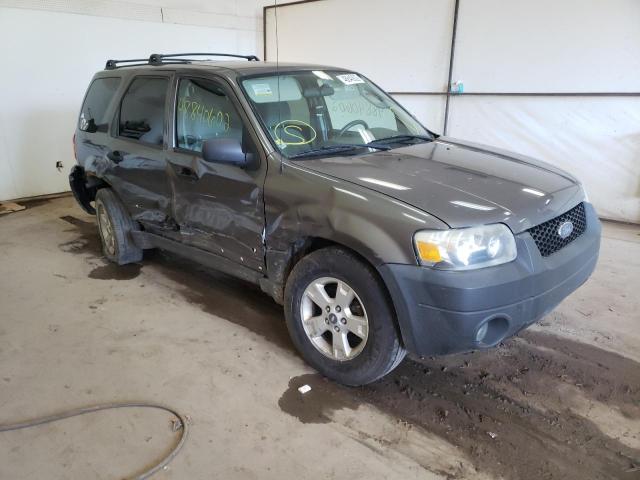 FORD ESCAPE XLT 2005 with VIN 1FMYU03175KD87780 - Photo from auction