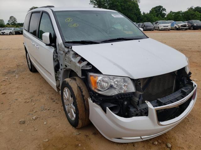 CHRYSLER TOWN & COU 2015 with VIN 2C4RC1BG2FR717870 - Photo from auction