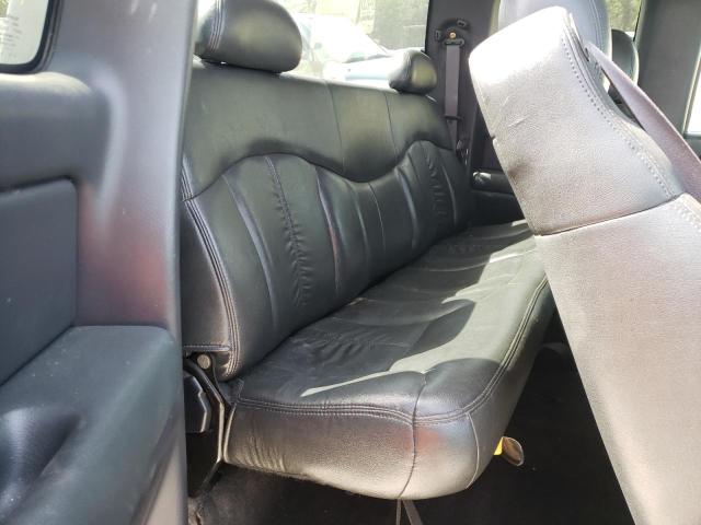 Photo 6 from auction – 2000 CHEVROLET SILVERADO with VIN 1GCEK19T3YZ178639