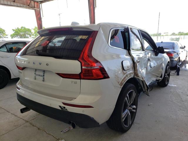 Foto 4 de la subasta – 2021 VOLVO XC60 T5 MO con VIN YV4102DK2M1864041