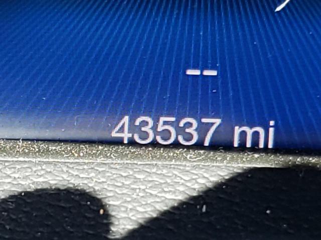Photo 8 from auction – 2017 MASERATI LEVANTE with VIN ZN661XUA8HX227957