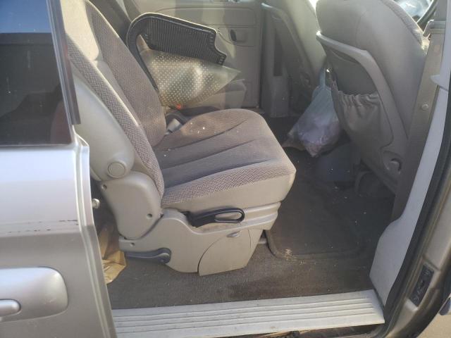 Photo 6 from auction – 2006 CHRYSLER TOWN & COU with VIN 1A4GP45R06B760946