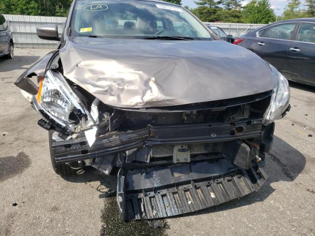 Photo 9 from auction – 2015 NISSAN SENTRA S with VIN 3N1AB7AP5FL668426