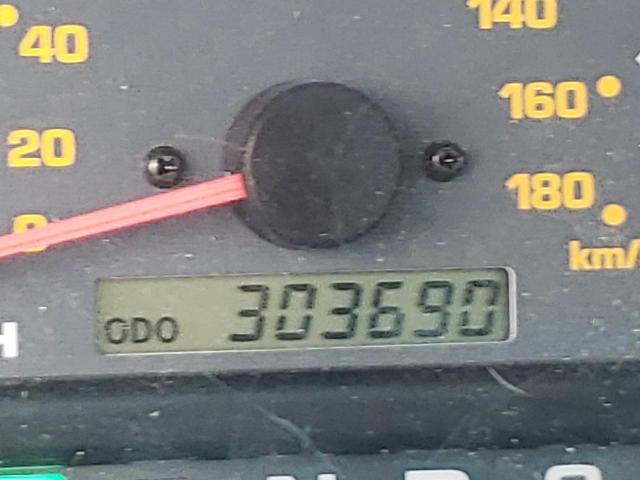 Photo 8 from auction – 2000 TOYOTA 4RUNNER with VIN JT3HN86R2Y0274311