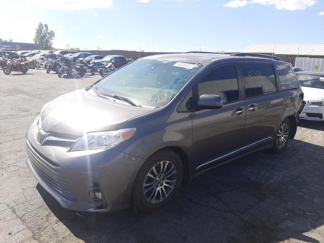 Photo 2 from auction – 2018 TOYOTA SIENNA XLE with VIN 5TDYZ3DC0JS948590