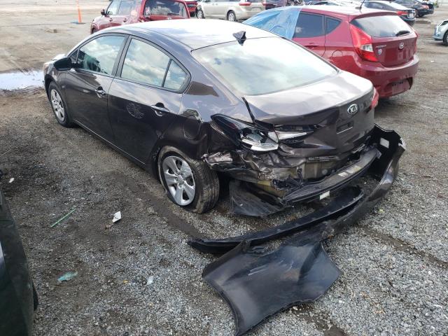 Photo 3 from auction – 2017 KIA FORTE LX with VIN 3KPFK4A77HE081444