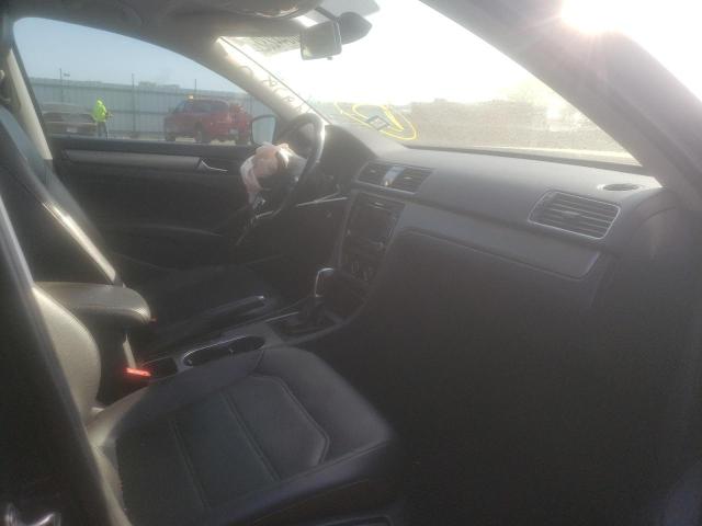 Photo 5 from auction – 2015 VOLKSWAGEN PASSAT SE with VIN 1VWBV7A30FC096907