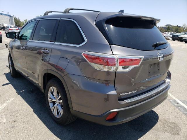 Photo 3 from auction – 2016 TOYOTA HIGHLANDER with VIN 5TDZKRFH3GS179483