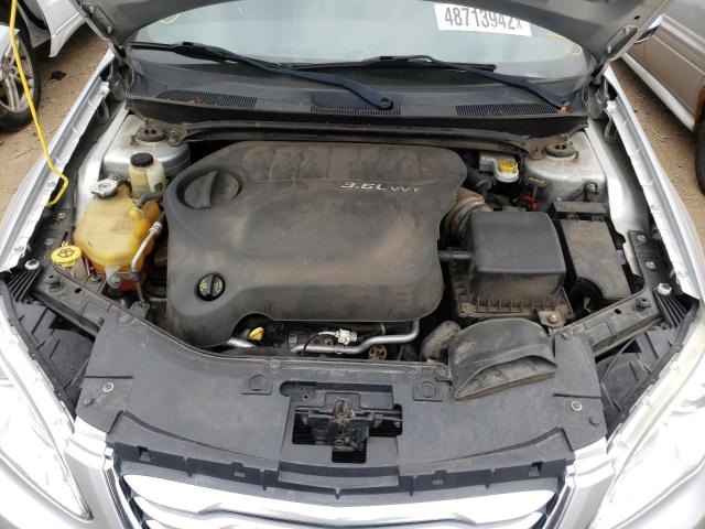 Photo 7 from auction – 2011 CHRYSLER 200 LIMITE with VIN 1C3BC2FG3BN571346