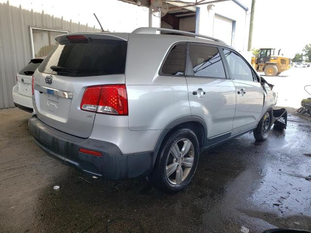 Photo 4 from auction – 2012 KIA SORENTO EX with VIN 5XYKU3A65CG305820