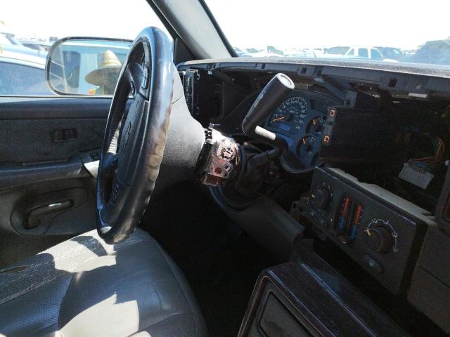 Photo 9 from auction – 2003 CHEVROLET SILVERADO with VIN 1GCHK29U03E318495