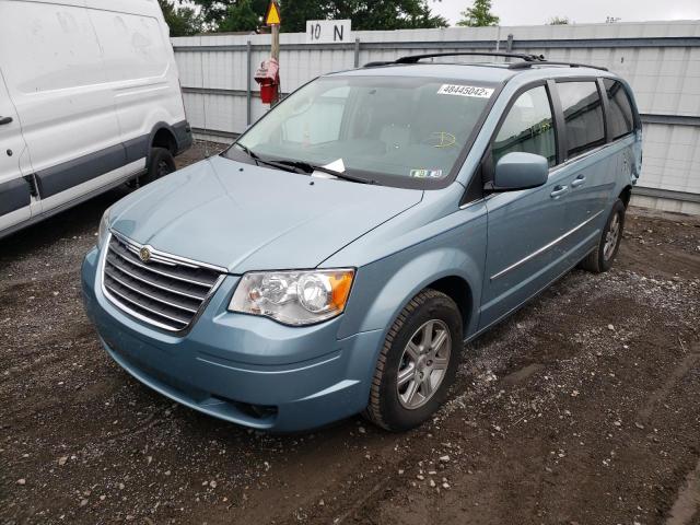 Photo 2 from auction – 2010 CHRYSLER TOWN & COU with VIN 2A4RR8D11AR380904