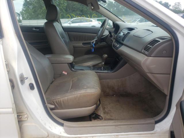 Photo 5 from auction – 2005 TOYOTA CAMRY LE with VIN 4T1BE32KX5U382852