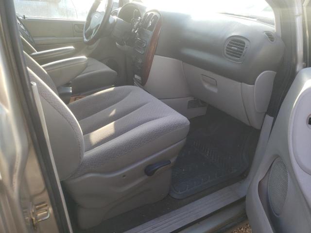 Photo 5 from auction – 2006 CHRYSLER TOWN & COU with VIN 1A4GP45R06B760946