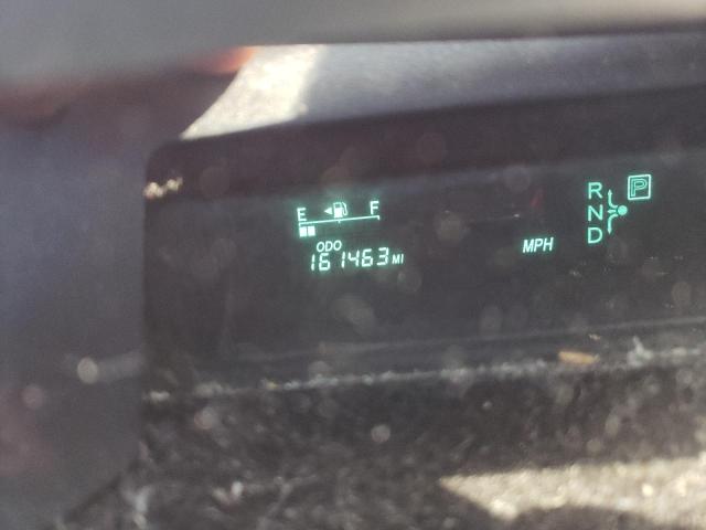 Photo 8 from auction – 2004 TOYOTA PRIUS with VIN JTDKB20U440114252
