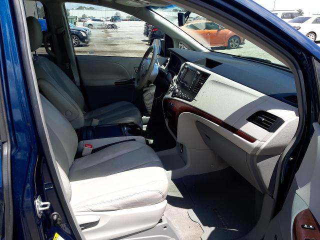Photo 5 from auction – 2011 TOYOTA SIENNA XLE with VIN 5TDYK3DC9BS072883