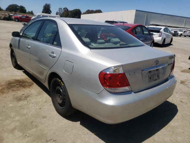 Photo 3 from auction – 2005 TOYOTA CAMRY LE with VIN 4T1BE32K25U073330