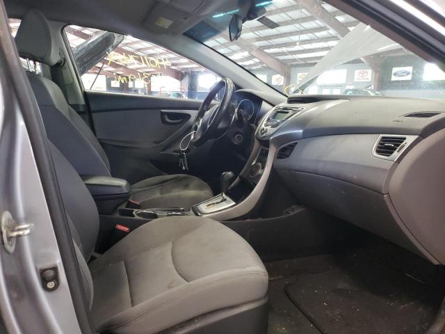 Photo 5 from auction – 2011 HYUNDAI ELANTRA GL with VIN KMHDH4AE3BU094698