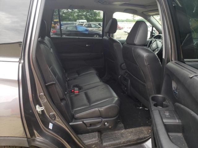 Photo 6 from auction – 2018 HONDA PILOT TOUR with VIN 5FNYF6H92JB002729