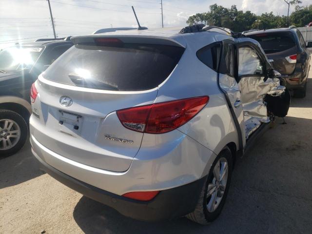Photo 4 from auction – 2011 HYUNDAI TUCSON GLS with VIN KM8JU3AC3BU276036