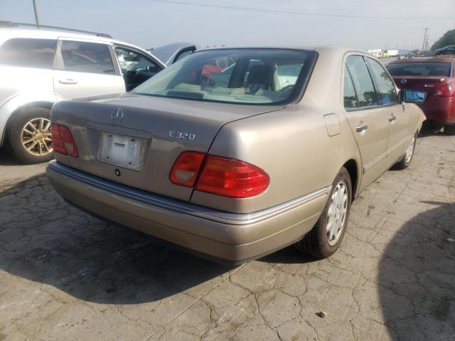 Photo 4 from auction – 1999 MERCEDES-BENZ E 320 with VIN WDBJF65HXXA892832