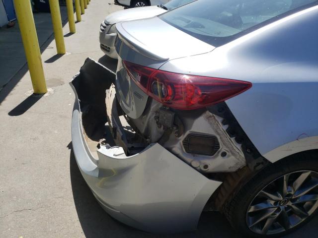 Photo 9 from auction – 2018 MAZDA 3 TOURING with VIN 3MZBN1V35JM200421