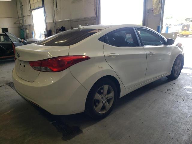Photo 4 from auction – 2012 HYUNDAI ELANTRA GL with VIN 5NPDH4AE9CH088114