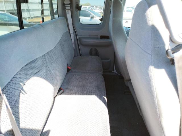 Photo 6 from auction – 2000 FORD F150 with VIN 1FTRX17W6YNC03802
