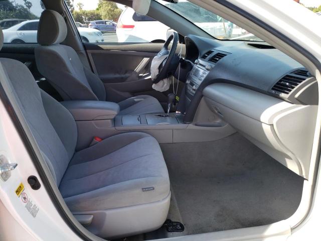 Photo 5 from auction – 2011 TOYOTA CAMRY HYBR with VIN 4T1BB3EK3BU130263