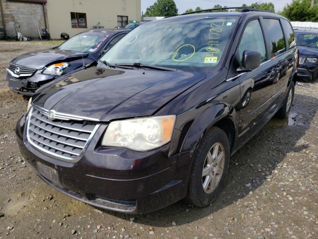 Photo 2 from auction – 2010 CHRYSLER TOWN & COU with VIN 2A4RR2D12AR329943