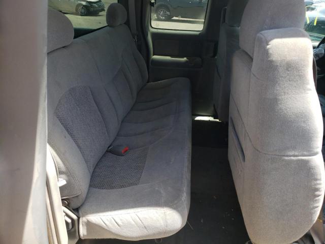 Photo 6 from auction – 2000 CHEVROLET SILVERADO with VIN 1GCEC19T6YZ325940